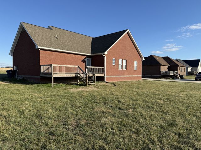 899 Sneed Blvd, Lafayette, TN 37083