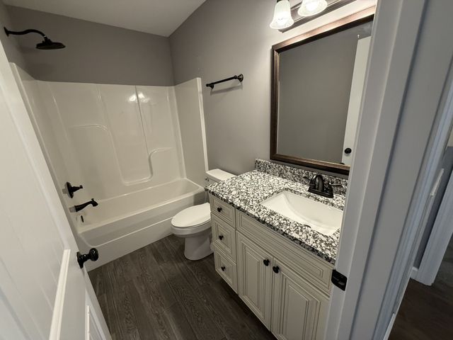 899 Sneed Blvd, Lafayette, TN 37083