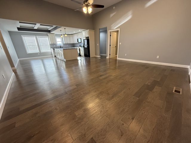 899 Sneed Blvd, Lafayette, TN 37083