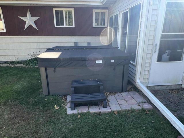 644 W Greenfield STREET, Elkhorn, WI 53121