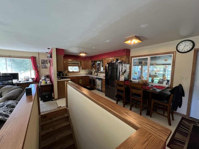 644 W Greenfield STREET, Elkhorn, WI 53121