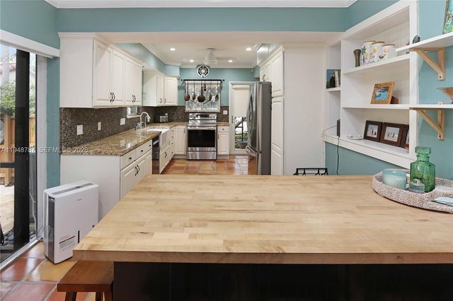 1150 Polk St, Hollywood, FL 33019