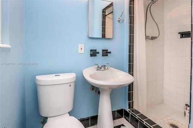 1150 Polk St, Hollywood, FL 33019