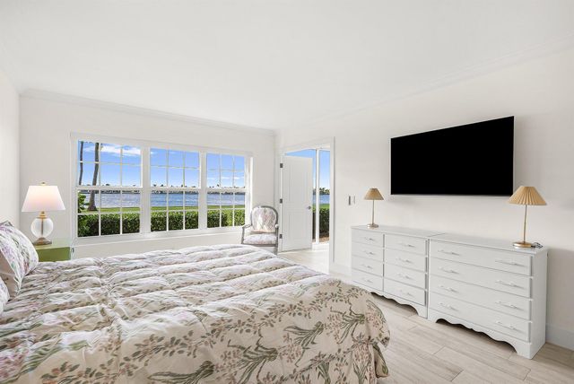 2170 Ibis Isle Road 2, Palm Beach, FL 33480