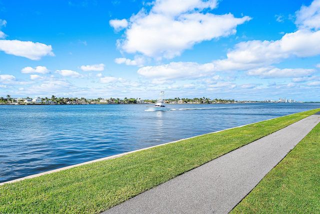 2170 Ibis Isle Road 2, Palm Beach, FL 33480