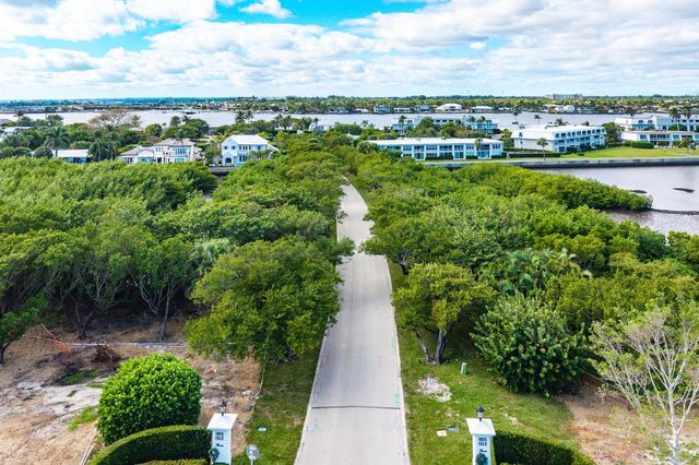 2170 Ibis Isle Road 2, Palm Beach, FL 33480