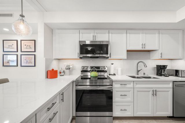 2170 Ibis Isle Road 2, Palm Beach, FL 33480