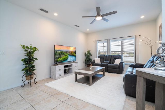 3774 EAGLE ISLE CIRCLE, Kissimmee, FL 34746