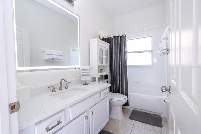 3774 EAGLE ISLE CIRCLE, Kissimmee, FL 34746