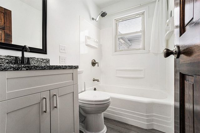 328 Buchanan Avenue, Kalamazoo, MI 49001