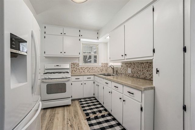 328 Buchanan Avenue, Kalamazoo, MI 49001