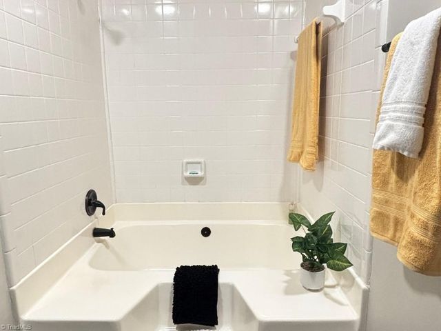 3950 Westridge Meadow Circle, Clemmons, NC 27012