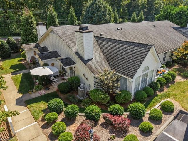 3950 Westridge Meadow Circle, Clemmons, NC 27012