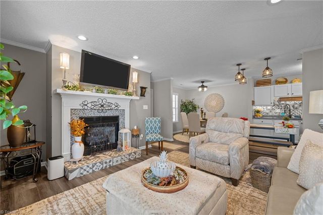 3950 Westridge Meadow Circle, Clemmons, NC 27012