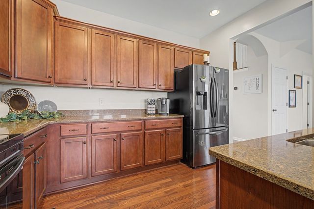 1023 Avery Trace Cir, Hendersonville, TN 37075