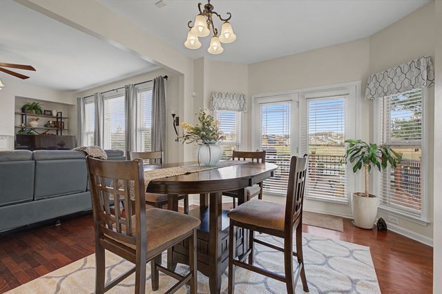 1023 Avery Trace Cir, Hendersonville, TN 37075