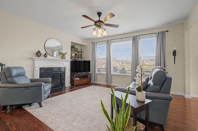 1023 Avery Trace Cir, Hendersonville, TN 37075