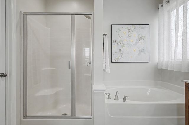 1023 Avery Trace Cir, Hendersonville, TN 37075