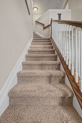 1023 Avery Trace Cir, Hendersonville, TN 37075