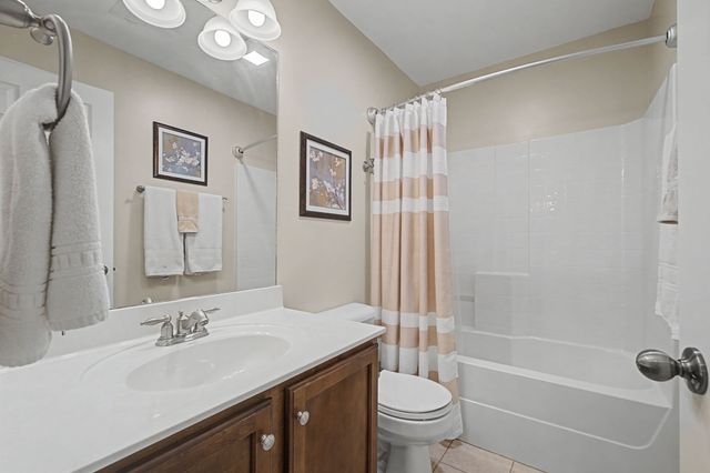 1023 Avery Trace Cir, Hendersonville, TN 37075