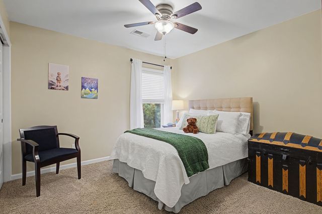 1023 Avery Trace Cir, Hendersonville, TN 37075