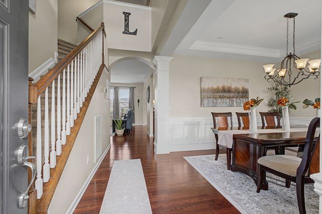 1023 Avery Trace Cir, Hendersonville, TN 37075