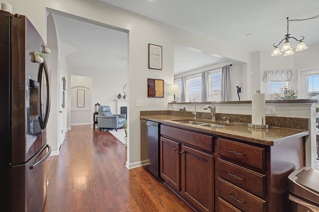 1023 Avery Trace Cir, Hendersonville, TN 37075