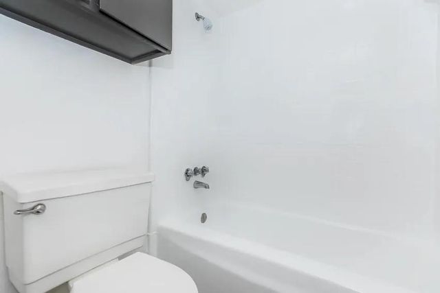 4400 Memorial Drive 1-1008, Houston, TX 77007