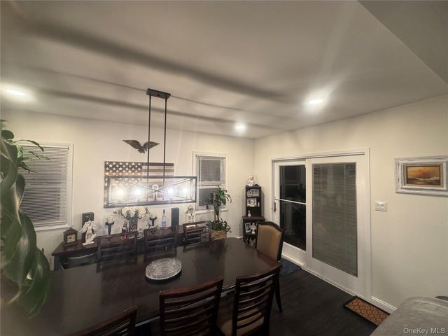 1580 N Jerusalem Road, Merrick, NY 11566