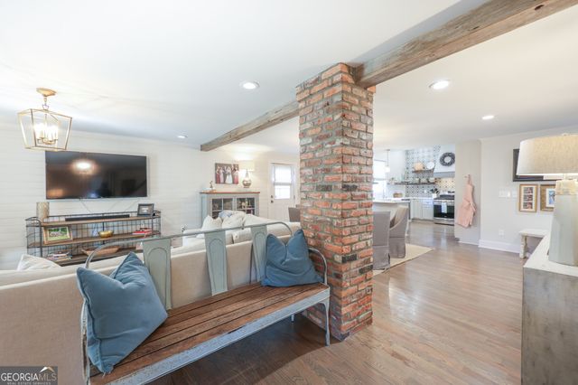 1585 Mercer Avenue, College Park, GA 30337