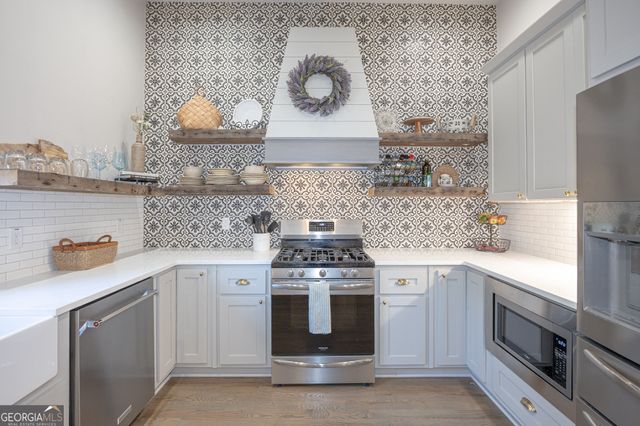 1585 Mercer Avenue, College Park, GA 30337