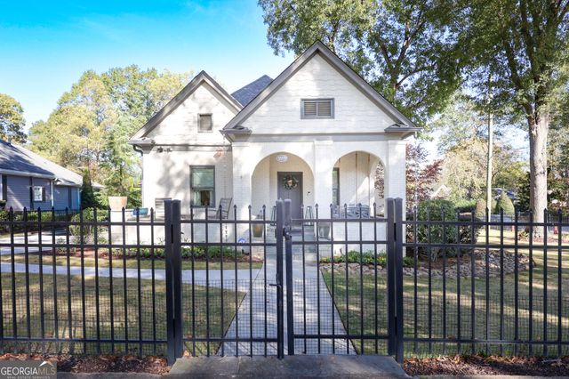 1585 Mercer Avenue, College Park, GA 30337