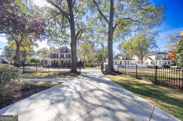 1585 Mercer Avenue, College Park, GA 30337