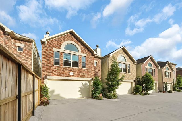 3633 Main Plaza Drive, Houston, TX 77025