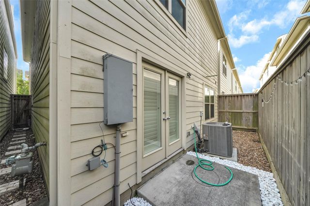 3633 Main Plaza Drive, Houston, TX 77025