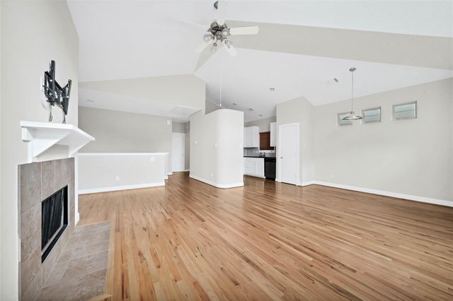 3633 Main Plaza Drive, Houston, TX 77025