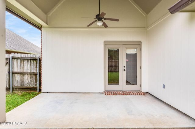 302 Rivergrass Drive, Lafayette, LA 70508