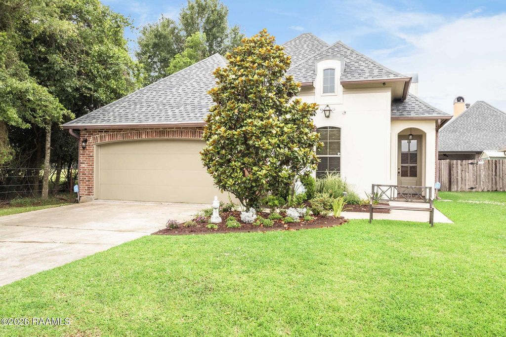 302 Rivergrass Drive, Lafayette, LA 70508