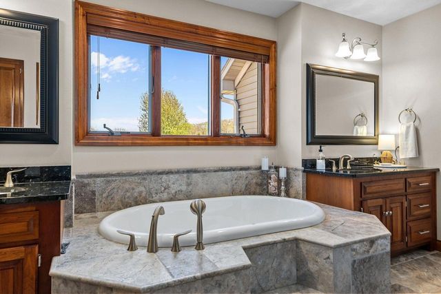 N159 OAKWOOD AVENUE, Neenah, WI 54956