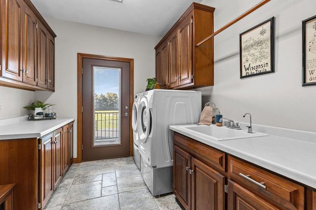 N159 OAKWOOD AVENUE, Neenah, WI 54956