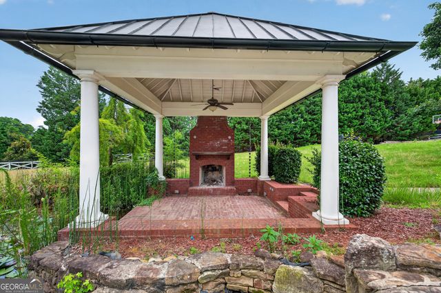 2835 Wallace Road, Buford, GA 30519