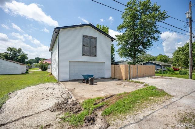 209 Charles Street, Gillespie, IL 62033