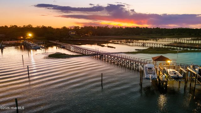 200 Oyster Bay Lane, Wilmington, NC 28409