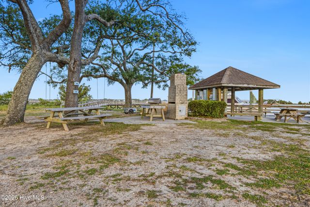 200 Oyster Bay Lane, Wilmington, NC 28409