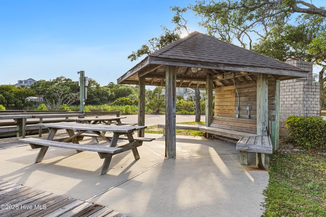 200 Oyster Bay Lane, Wilmington, NC 28409