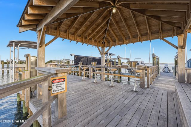 200 Oyster Bay Lane, Wilmington, NC 28409