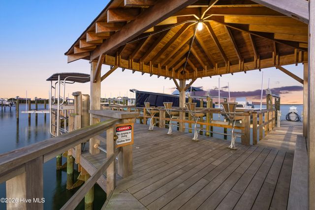 200 Oyster Bay Lane, Wilmington, NC 28409
