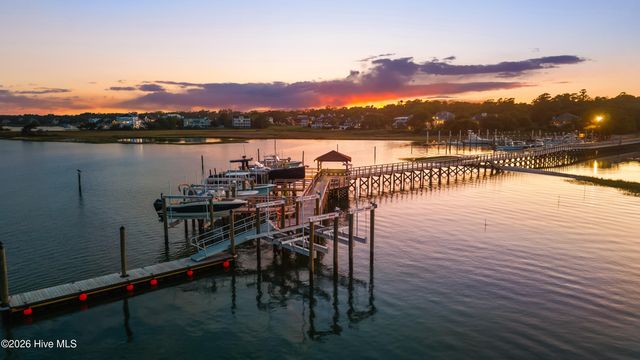 200 Oyster Bay Lane, Wilmington, NC 28409