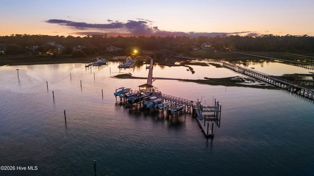 200 Oyster Bay Lane, Wilmington, NC 28409