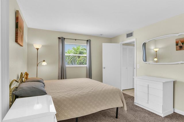 359 Saxony Trail H, Delray Beach, FL 33446